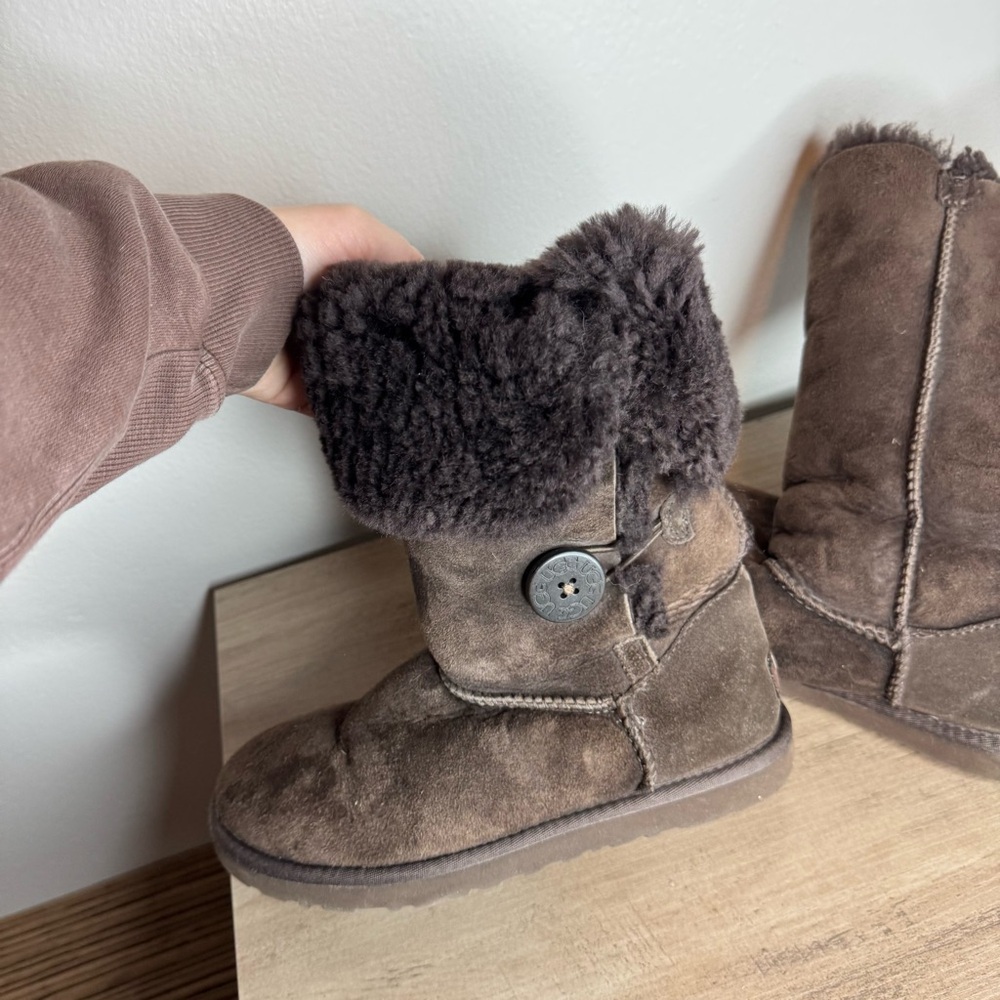 Ugg Women's Bailey Button Triplet - Chocolate - Picture 13 of 14